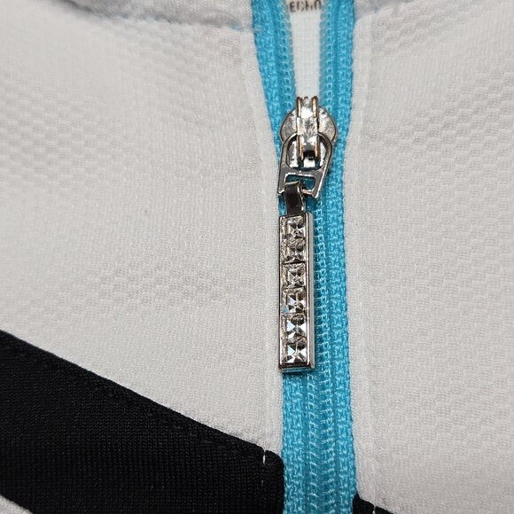 Izod Performance Golf Shirt Womens Medium White Short Sleeve Athletic Stretch - Picture 9 of 12